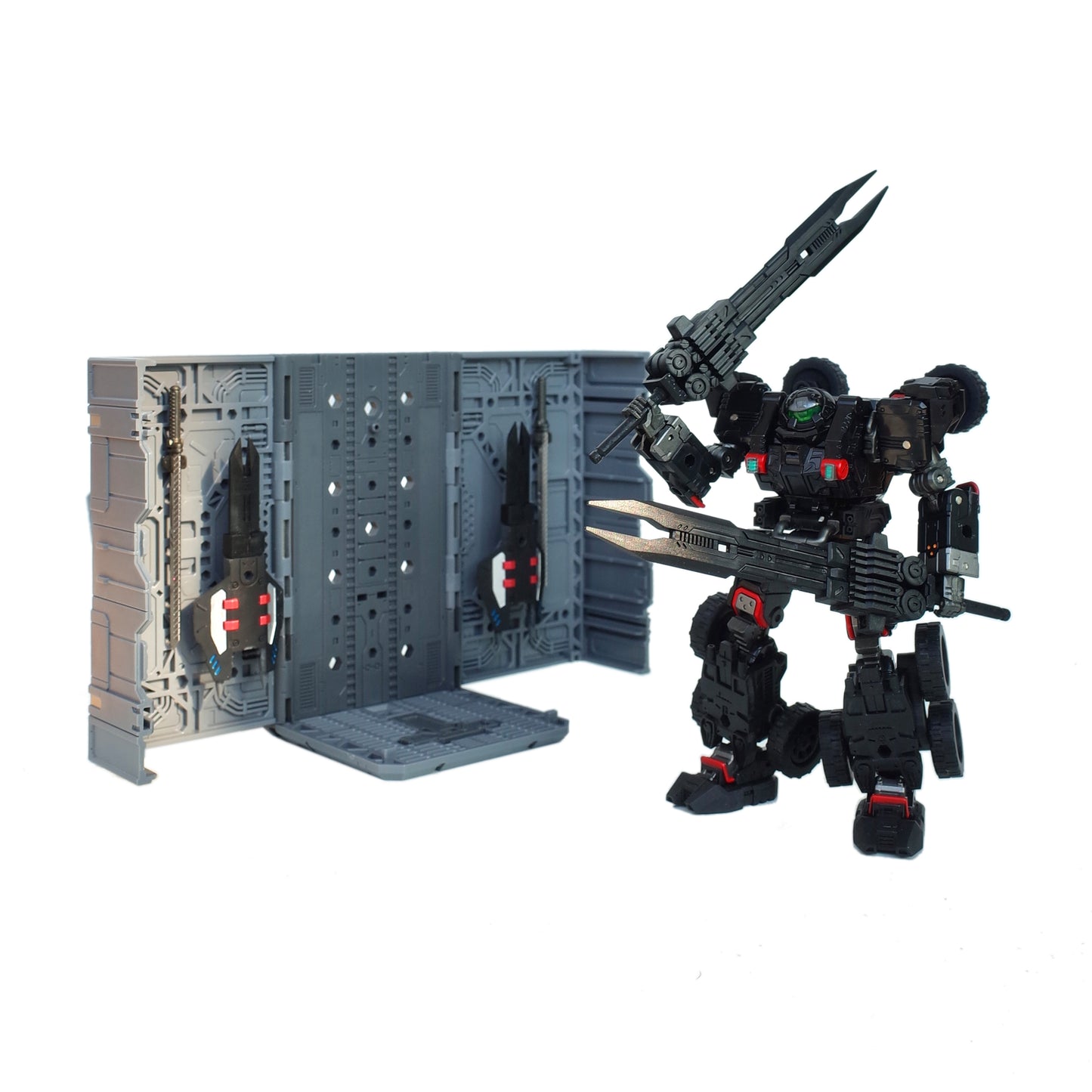 Giant Raiding Sword & Auto Reloading Arm Vulcan